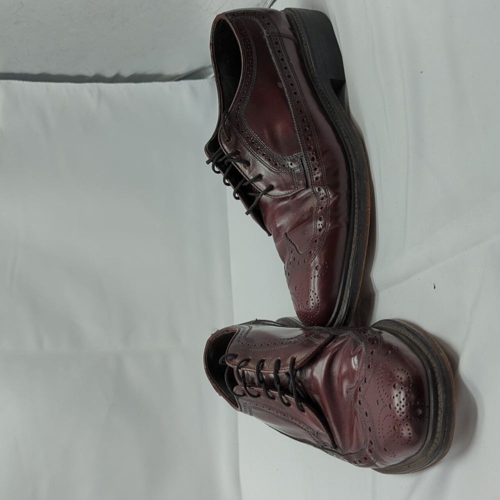 Regal men's wingtips sz. 8C